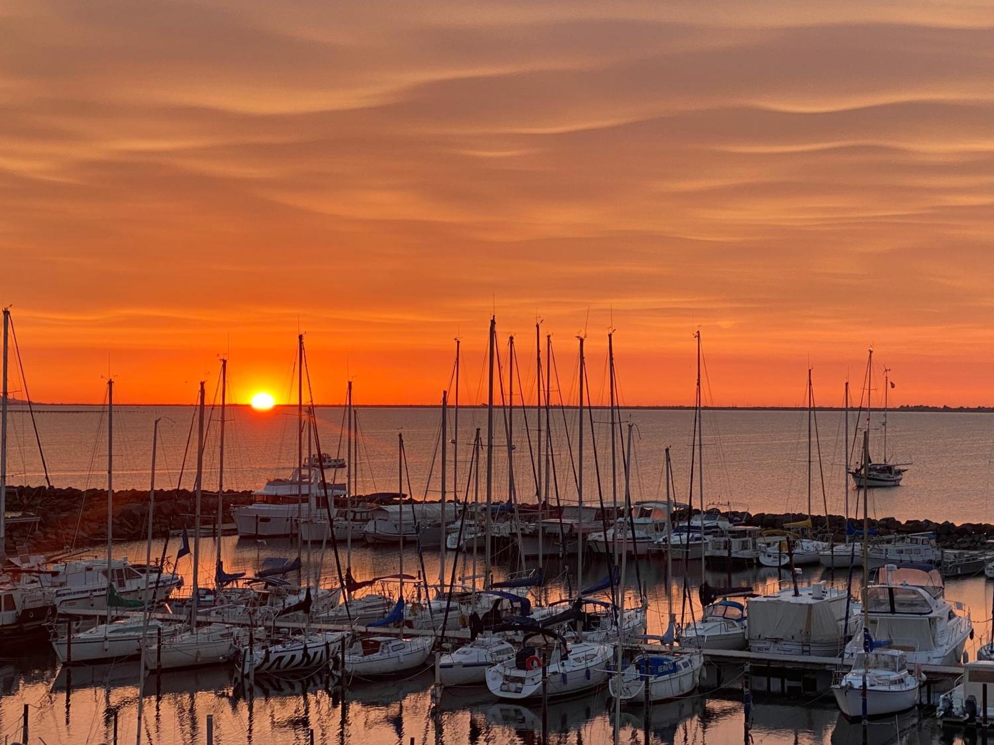 Un Endroit De Reve Apartman Marseillan Kültér fotó